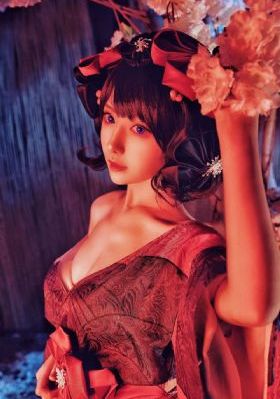 亚洲美美在线_HD720P欧美电影在线
